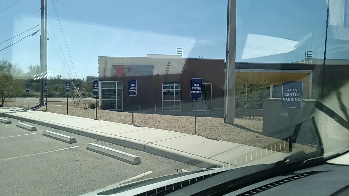 Casa Alitas Welcome Center