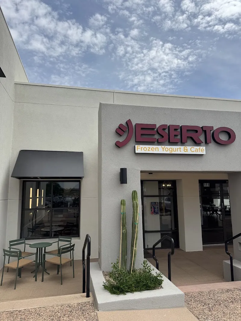 Deserto Frozen Yogurt & Café